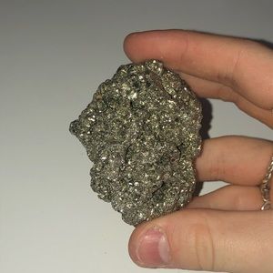 Medium pyrite raw chunk💛